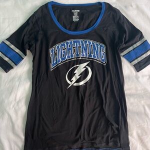 NWOT Tampa Bay Lightning shirt size L